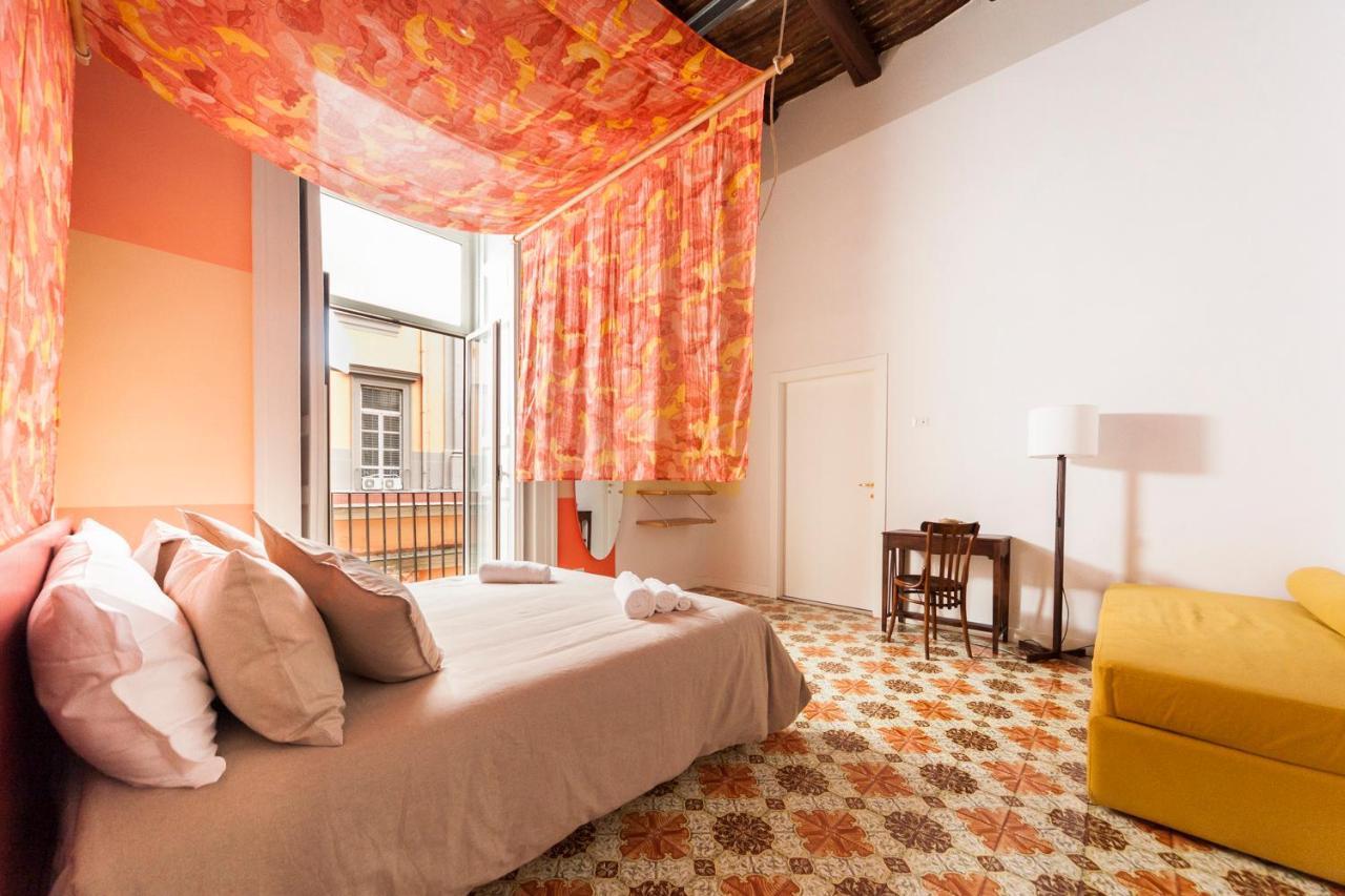 Superotium Bed & Breakfast เนเปิลส์ ภายนอก รูปภาพ