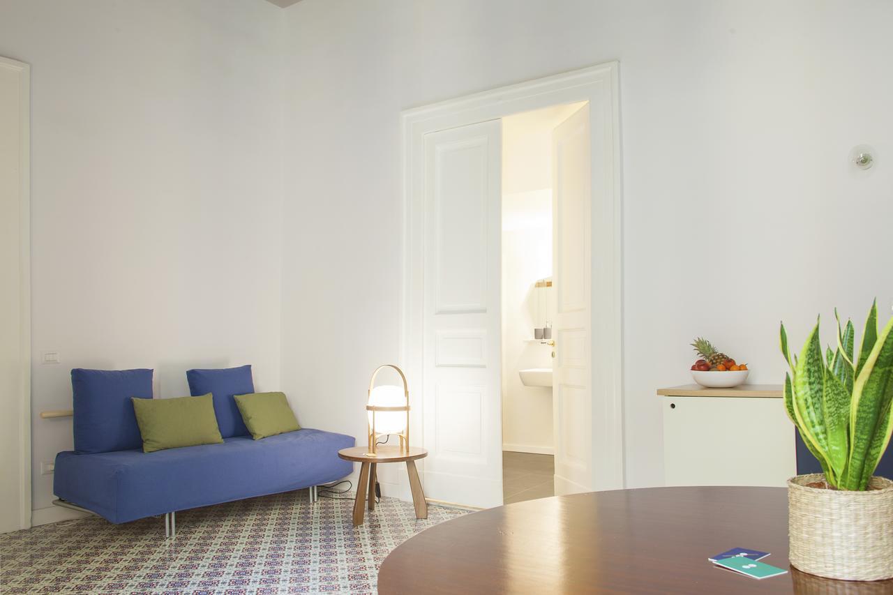 Superotium Bed & Breakfast เนเปิลส์ ภายนอก รูปภาพ